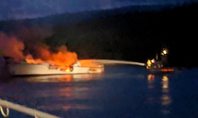 8 قتلى و26 مفقودا بحريق سفينة سياحية بكاليفورنيا