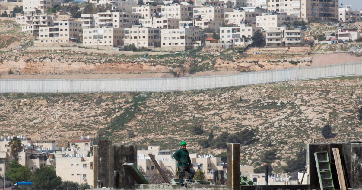 إسرائيل ستسمح للمستوطنين بتملك أراض في الضفة الغربية