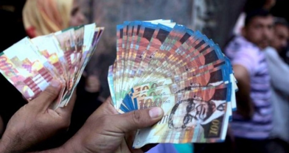 صحيفة: أمريكا طلبت تحويل اموال السلطة إلى غزة نهاية الشهر