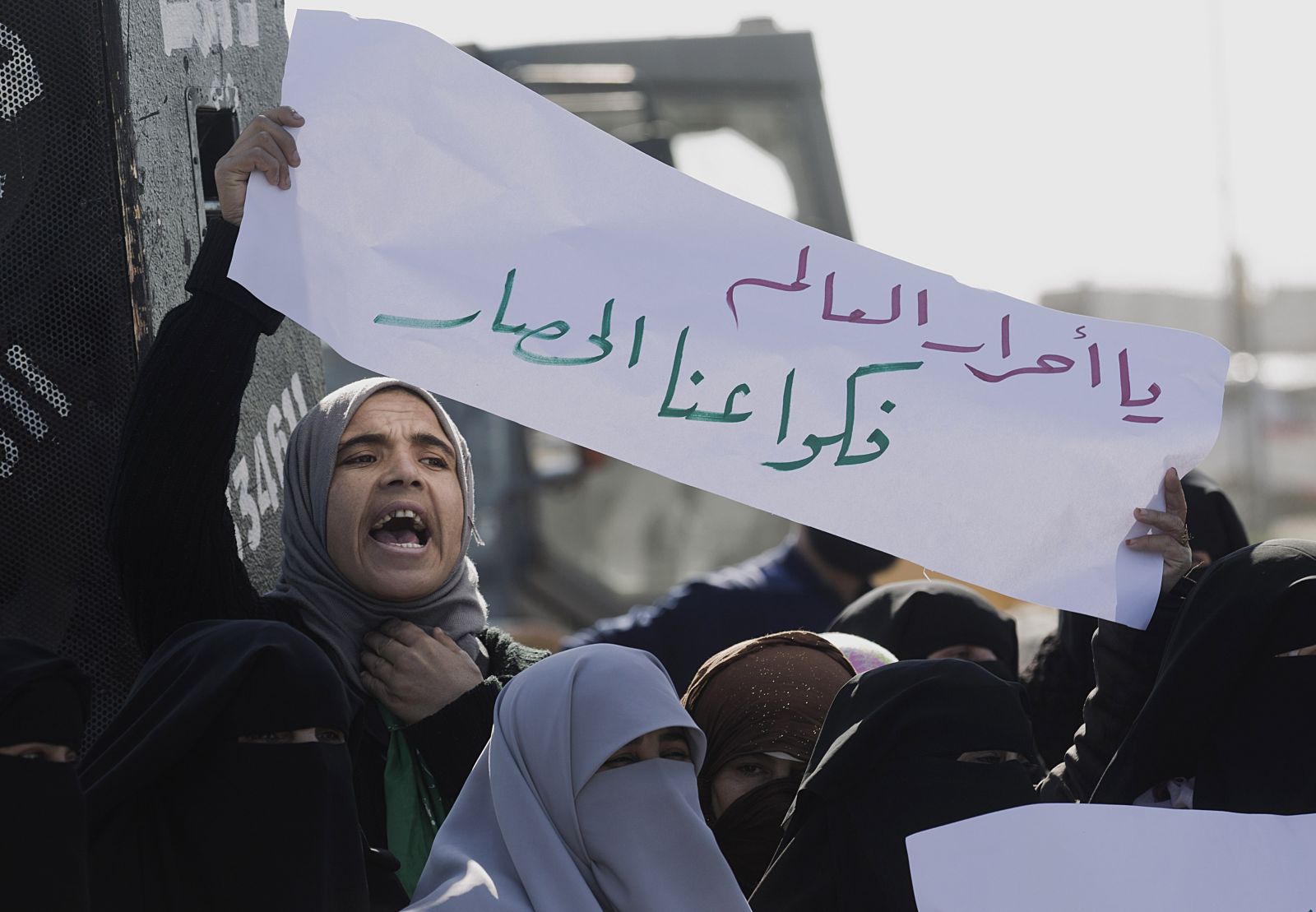  القطاع الخاص في غزة  يُحذّر من إعلان "عصيان إقتصادي" 