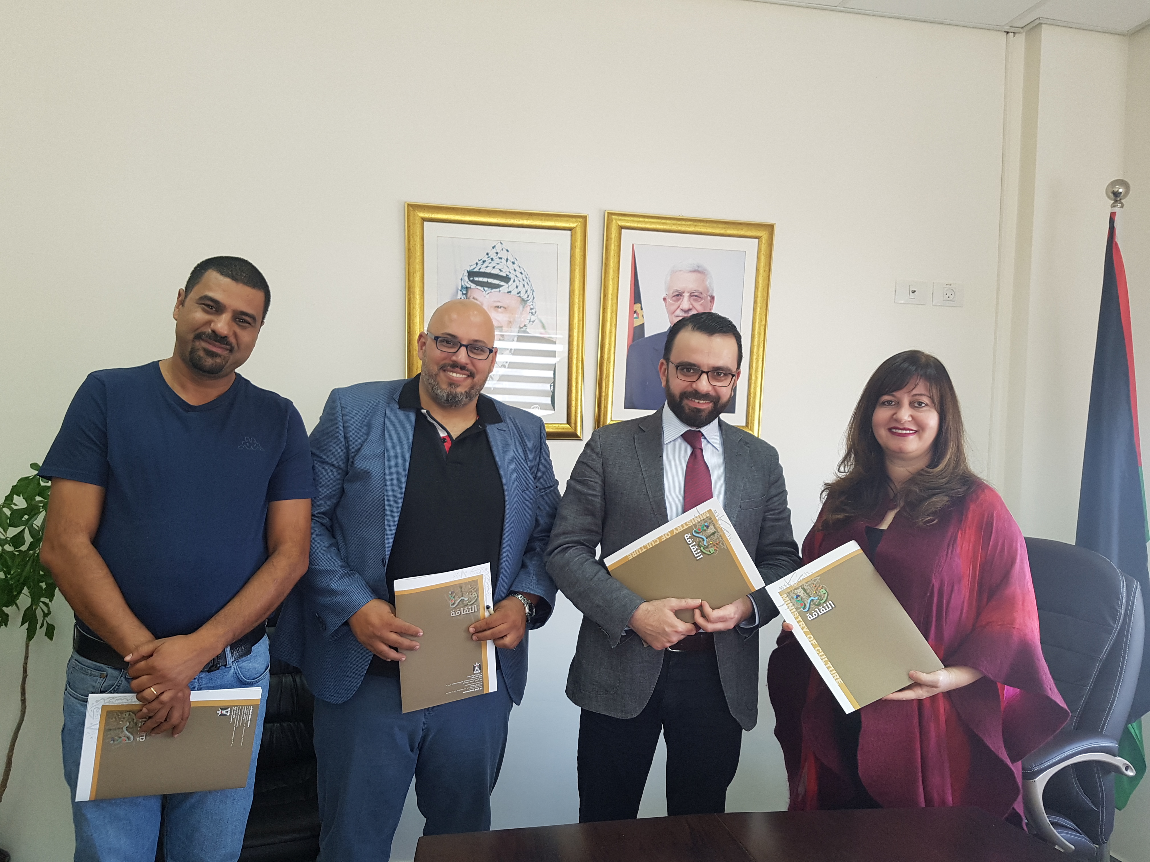 بسيسو يوقع اتفاقيات دعم لثلاث مؤسسات ثقافية فلسطينية