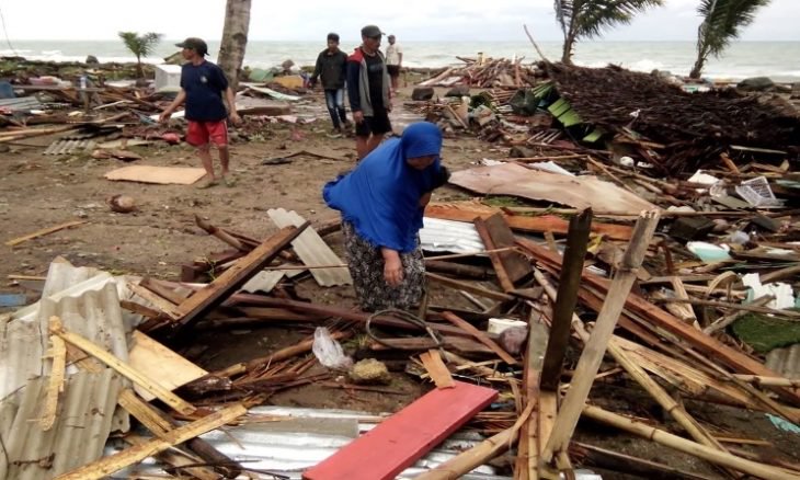ارتفاع حصيلة ضحايا أمواج مد عاتية في إندونيسيا إلى 62 قتيلا