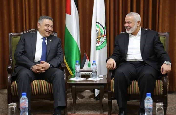 خبير إسرائيلي: مصر جمدت جهودها لإنجاز المصالحة الفلسطينية