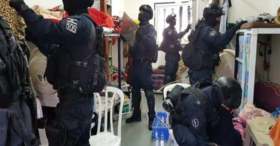الجيش الإسرائيلي والشاباك حذروا من نقل أسرى حماس في السجون