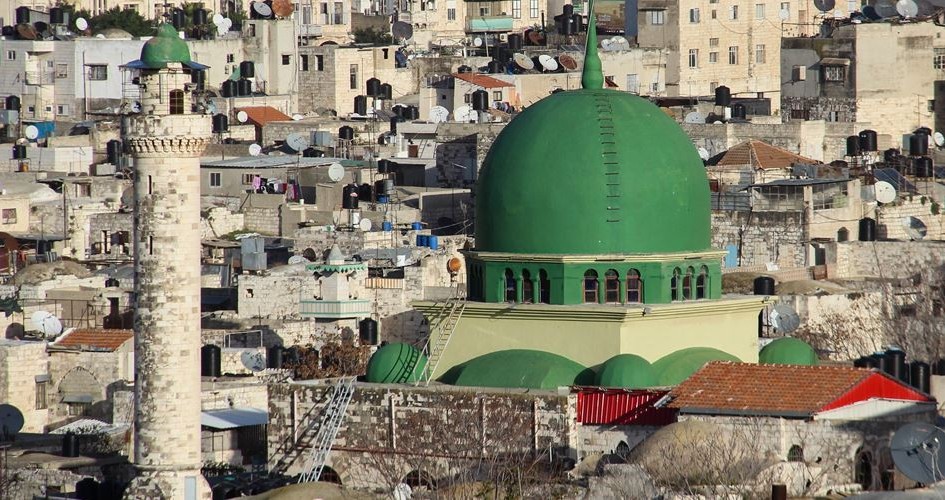 بدء العمل بالبث الفضائي للأذان في نابلس