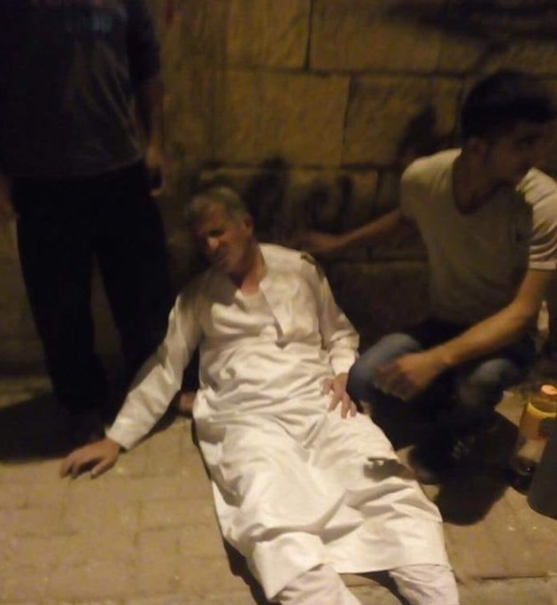 اعتداءات واغلاق منزل في شارع الشهداء