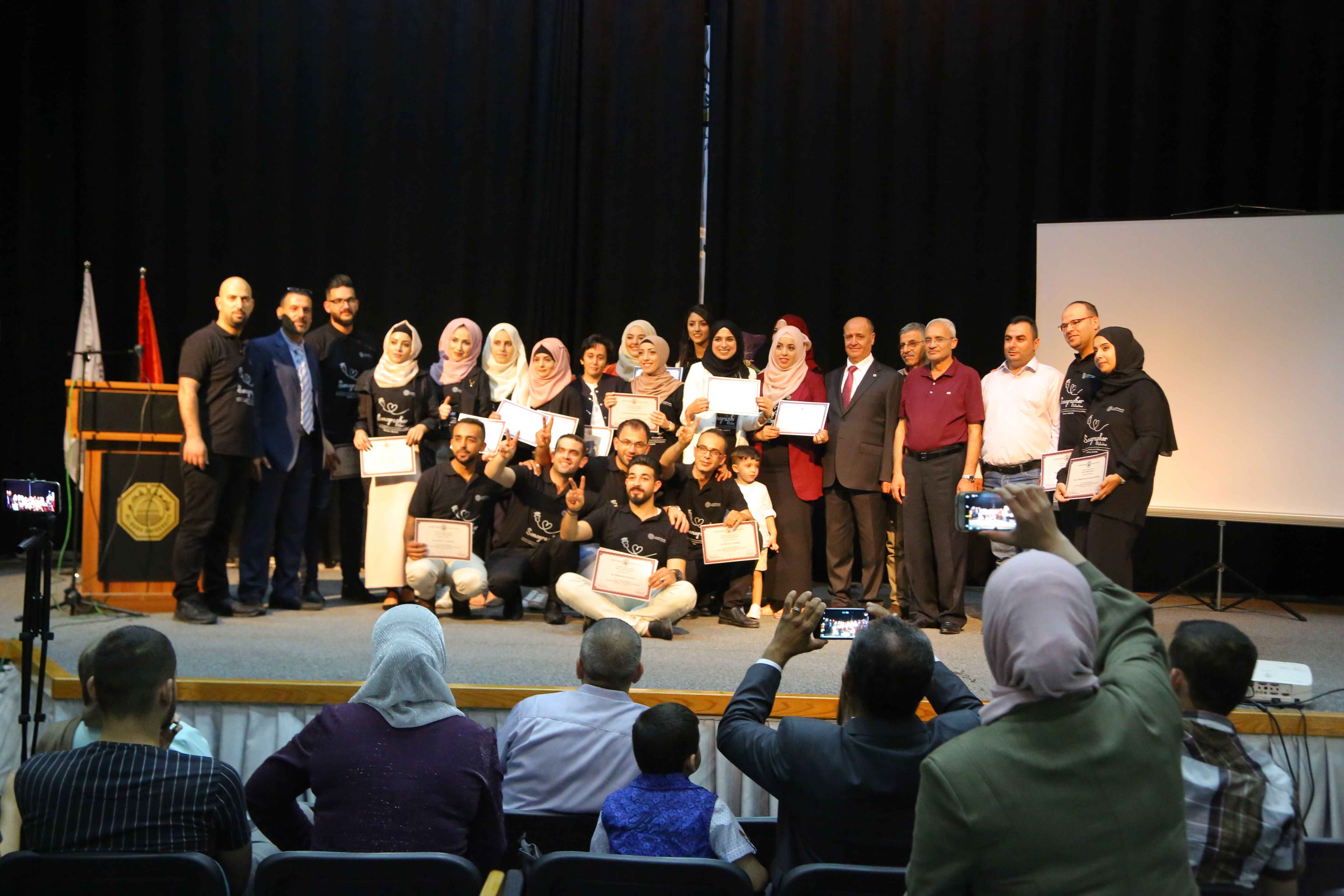  جامعة القدس تخرّج أول أخصائيي التصوير بالموجات فوق الصوتية "الالتراساوند" في فلسطين