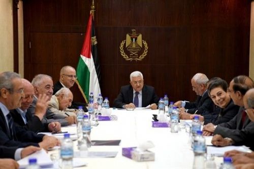 8 سيغادرون اللجنة التنفيذية لمنظمة التحرير