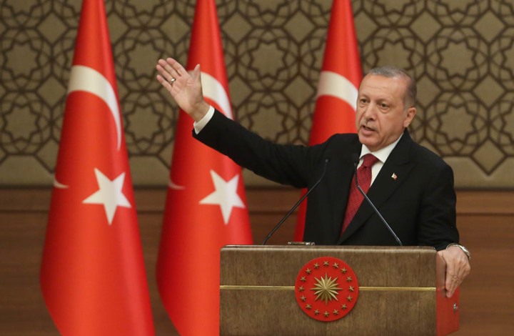 صحيفة: أردوغان لا ينوي الاستسلام للضغوط الأمريكية
