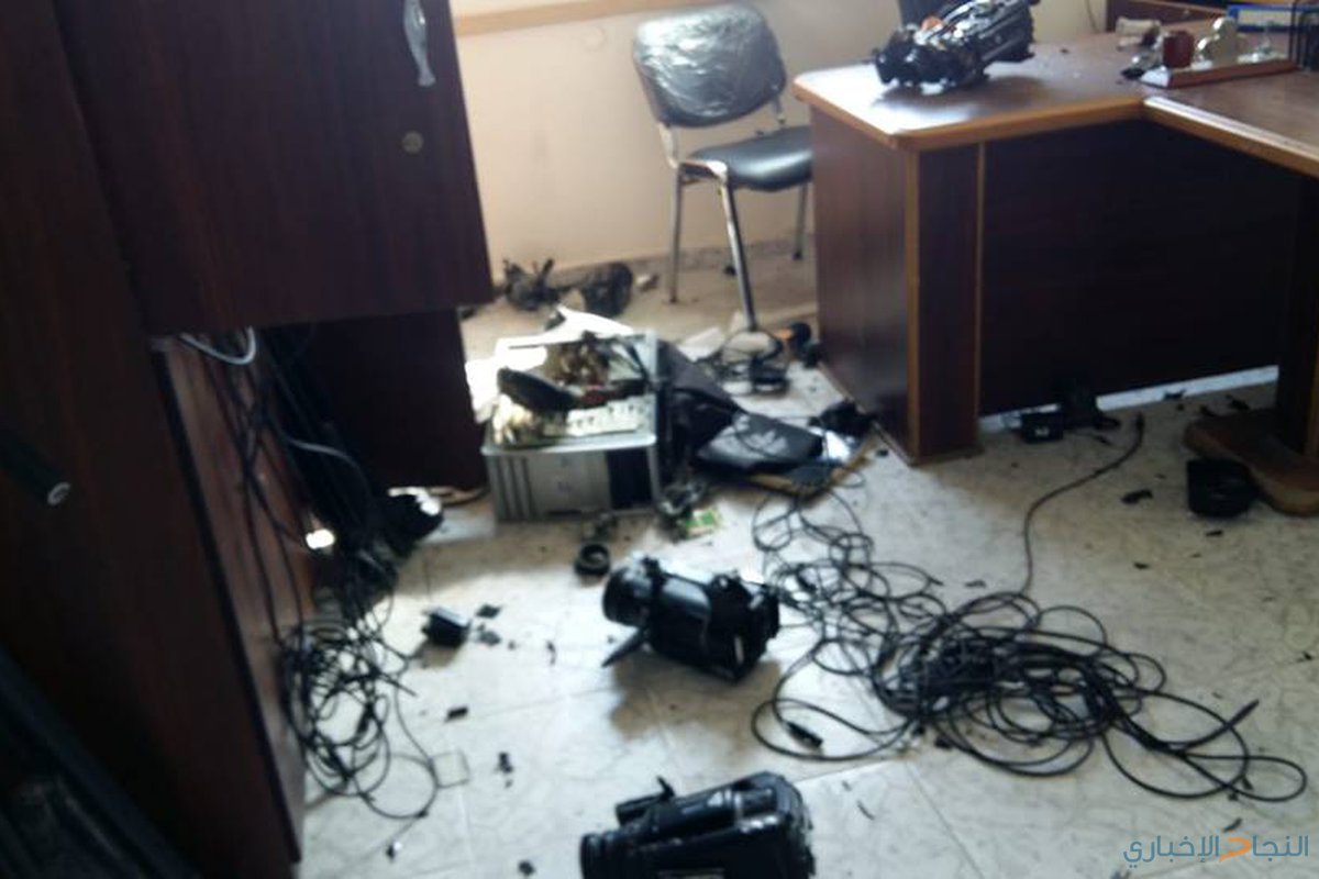 مجهولون يقتحمون مقر تلفزيون فلسطين بغزة ويحطمون محتوياته