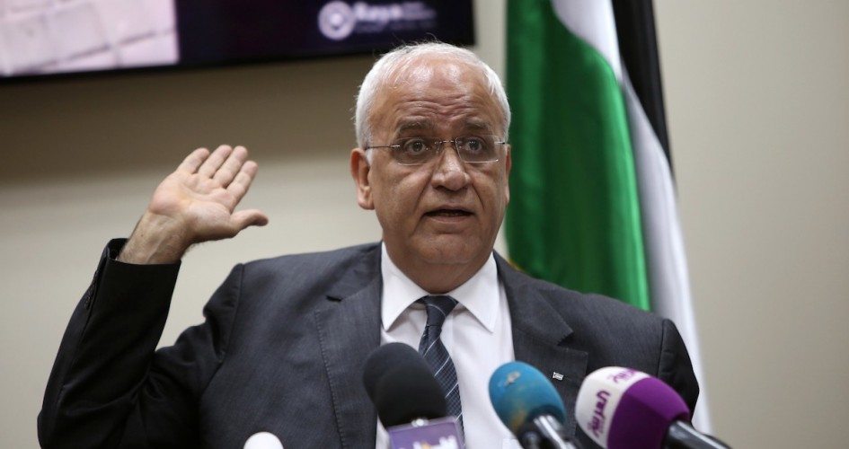 عريقات: الرئيس عباس قد يقرر تعليق الاعتراف بإسرائيل