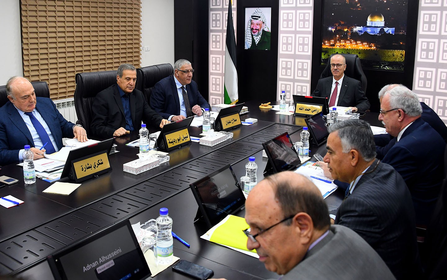 الكشف عن الشخصية الأقرب لرئاسة الحكومة