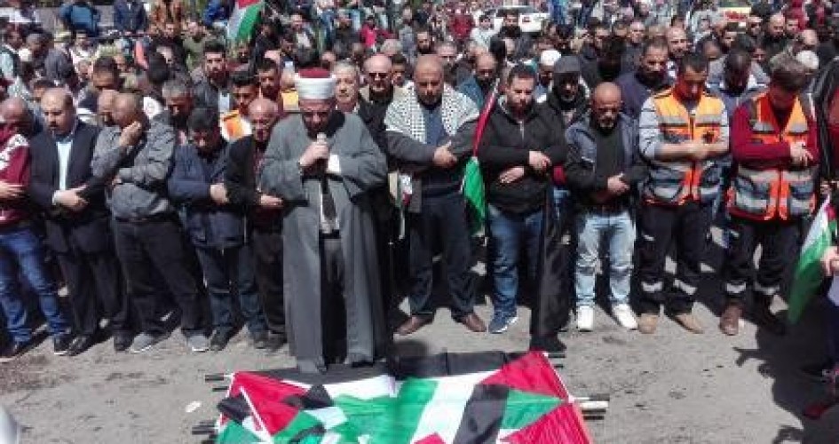 جنازة رمزية تكريما لشهداء مجزرة غزة
