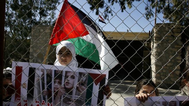 وزراء إسرائيليون يبدون مواقف متباينة من التهدئة مع حماس