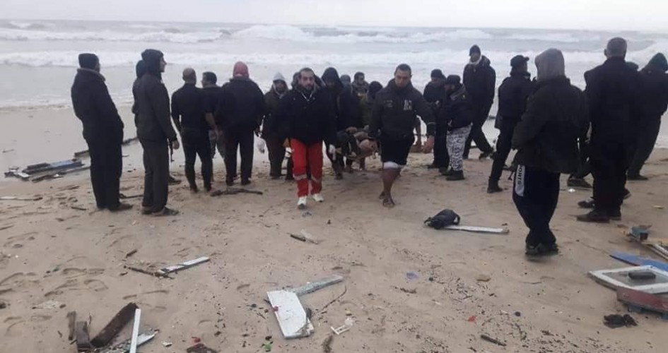 بالأسماء: انقاذ 6 صيادين مصريين وفقدان سابع في بحر وسط القطاع