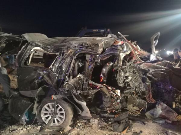 صور: مصرع نائب أردني وزوجته واولاده الخمسة جراء حادث سير مروع