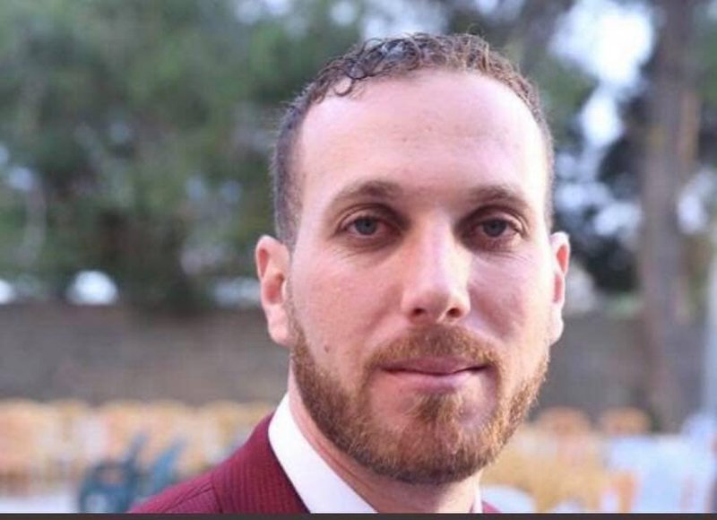 البرغوثي يتعرض للضرب المبرح على يد قوات خاصة