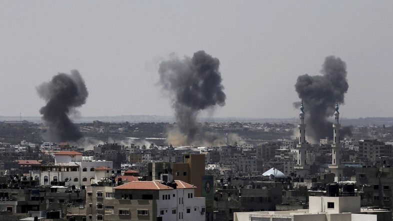 قصف غزة
