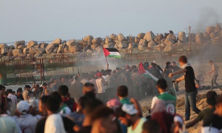 إصابات برصاص بحرية الاحتلال وبالاختناق قبالة شاطئ غزة