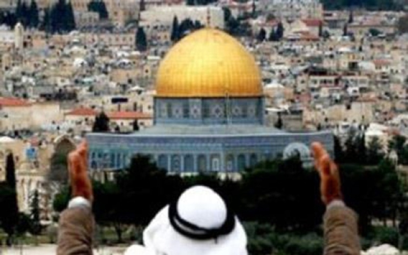 الاحتلال يعمل على إسكات صوت الأذان في القدس