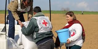 الصليب الأحمر" يعرب عن "قلقه العميق" حيال الخسائر البشرية على حدود غزة