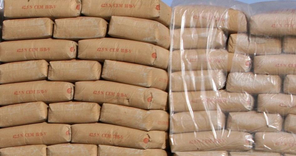 معاريف: الاحتلال يسمح بدخول 20 شاحنة اسمنت لغزة اليوم استثنائياً