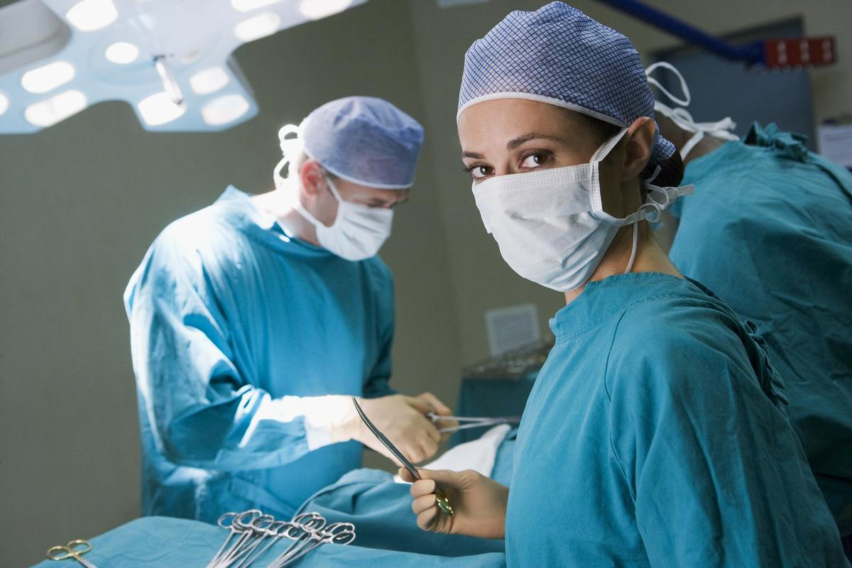 هام لطلاب الطب خارج البلاد: المعايير الجديدة للاعتراف بالشهادة