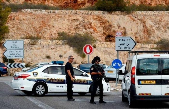 بينهم شقيقة منفذ "عملية بركان"..الاحتلال يعتقل 12 مواطناً خلال اقتحامات بالضفة