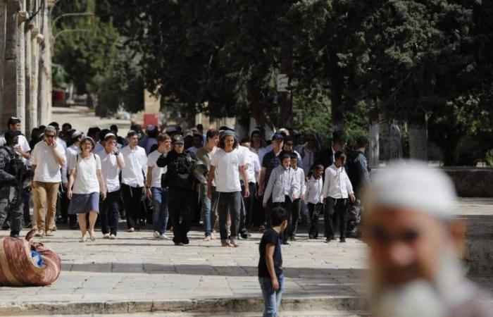 معاريف تحذر :انفجار الأوضاع في القدس سيشعل المنطقة
