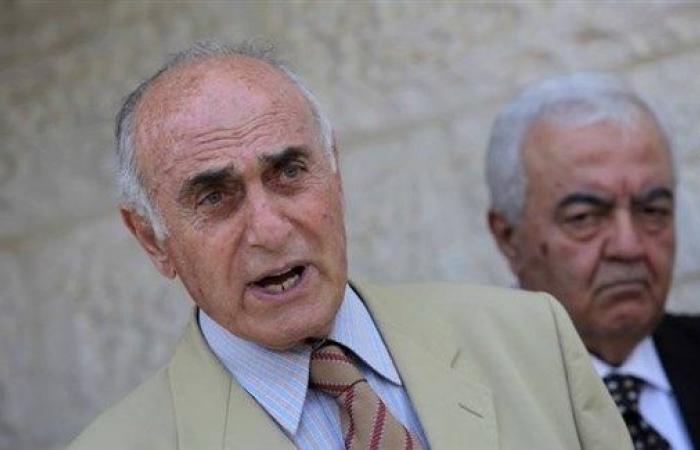 رجال أعمال يقرضون السلطة مبلغ 150 مليون دولار