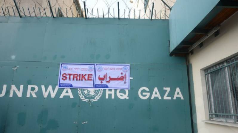 اضراب شامل يعم مؤسسات الاونروا في غزة