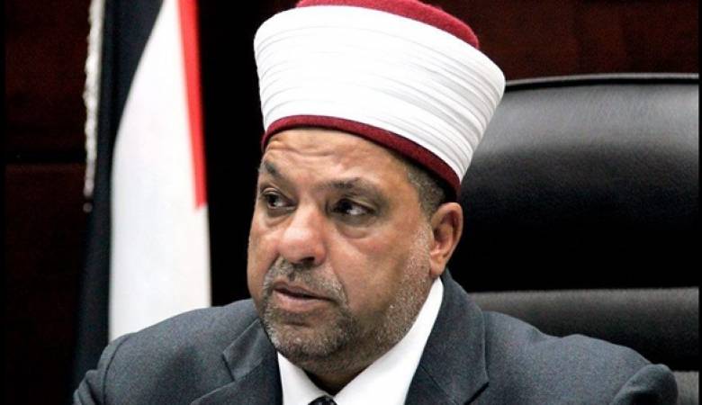 ادعيس يدعو لشد الرحال للأقصى يوم الجمعة