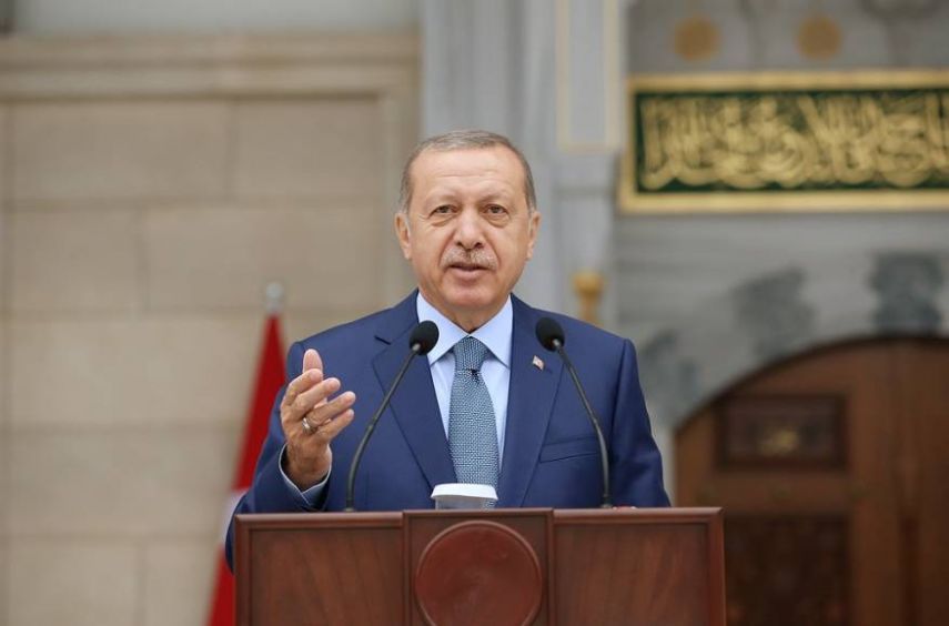 أردوغان: يجب وضع حد لهيمنة الدولار على التجارة العالمية