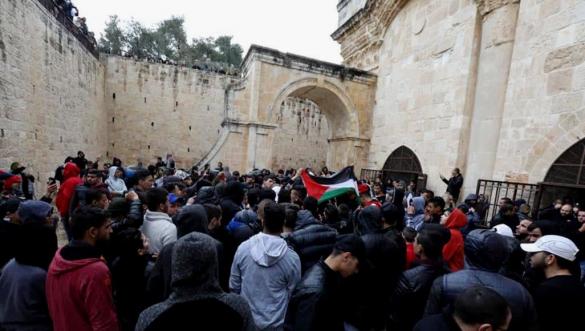 اجتماع طارئ لمجلس اوقاف الأقصى واسرائيل تهدد باغلاق باب الرحمة