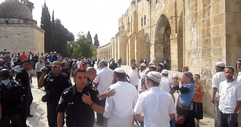 تحركات كبيرة للمستوطنين قرب الحرم الإبراهيمي