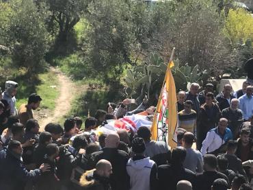 جماهير غفيرة تشيع شهداء جمعة الغضب