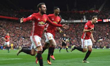 مانشستر يونايتد يصطدم بليفربول في مواجهة ملتهبة بالدوري الانجليزي