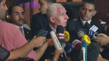 الأحمد يطالب بتسريح موظفي حماس و إعادتهم لبيوتهم