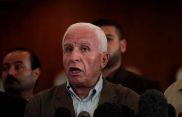 الأحمد: الحكومة هي التي تعلن استلامها صلاحياتها وليس الفصائل