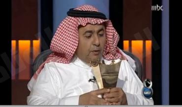 داوود الشريان يُودّع جُمهوره بالدموع.. ومُغرّدون يتساءلون عن الأسباب الحقيقيّة لرحيله