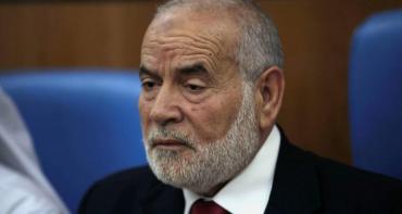 د. بحر يطالب عباس بالعودة للثوابت  أو الرحيل