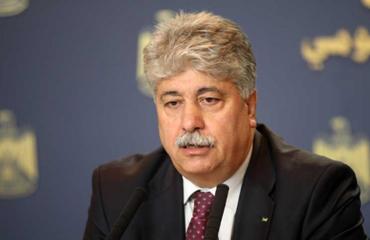 أحمد مجدلاني: خبر دعم ماكرون لمبادرة ترامب الفلسطينية ملفق