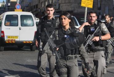 القدس: الاحتلال يواصل حصار العيسوية ويعتدي ويعتقل عددا من أبنائها