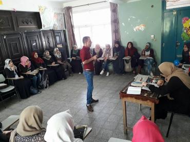 جمعية المرأة العاملة للتنمية تعقد لقاءً توعويا حول علاج النطق ومشاكل الكلام
