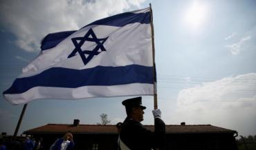 "القانون البولندي بصقة بوجه إسرائيل ورئيس حكومتها"