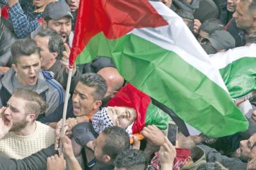 أحمد جرار أيقونة جمعة غضب فلسطيني في الضفة وغزة