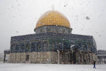 الأرصاد الإسرائيلي: فلسطين ستتأثر بمنخفض تركي غداً والقدس تكتسي بالأبيض الجمعة